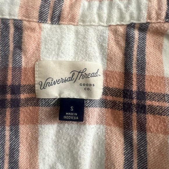 Universal Thread Checkered Top in Cream and Brown - Picture 3 of 3